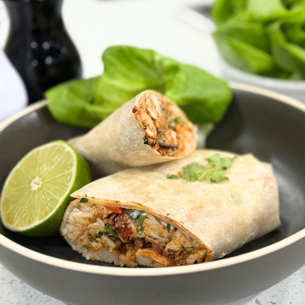 Burritos au poulet et légumes sautés