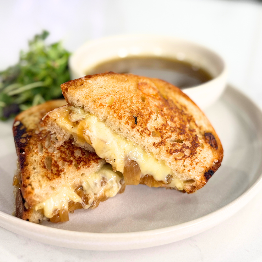 Grilled Cheese Façon Soupe à L'oignon