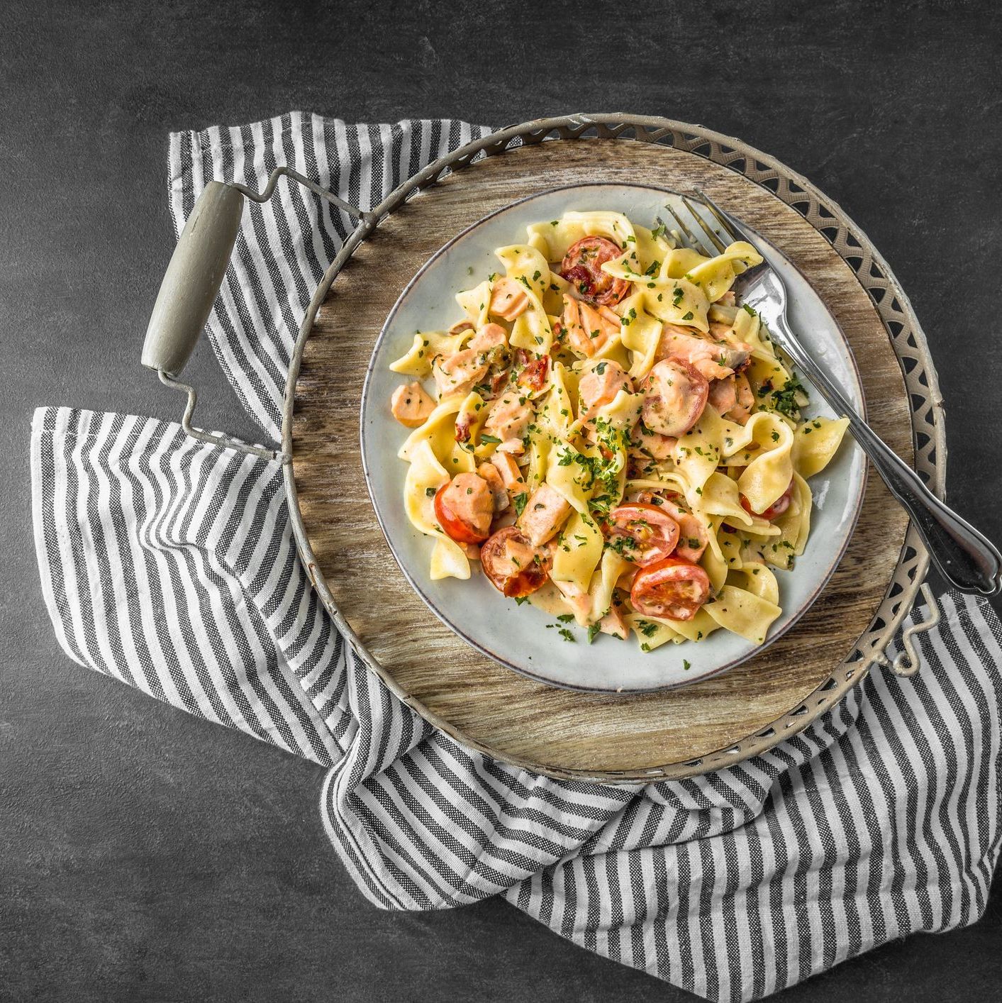 Pâtes au saumon Coho fumé et canneberges séchées