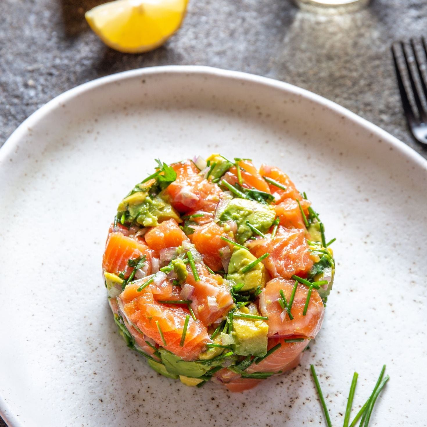 Tartare de duo de saumon à l’avocat et citron vert