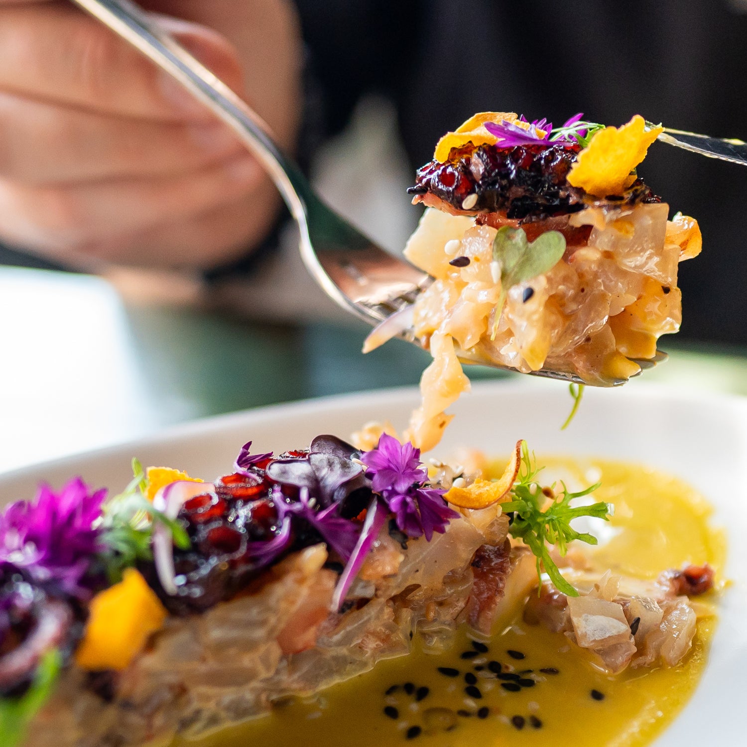 Tartare de saumon à l'ananas et coriandre