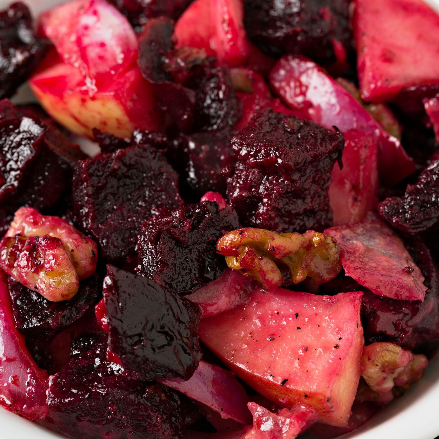 Salade de betteraves, pommes vertes et noix de pécan