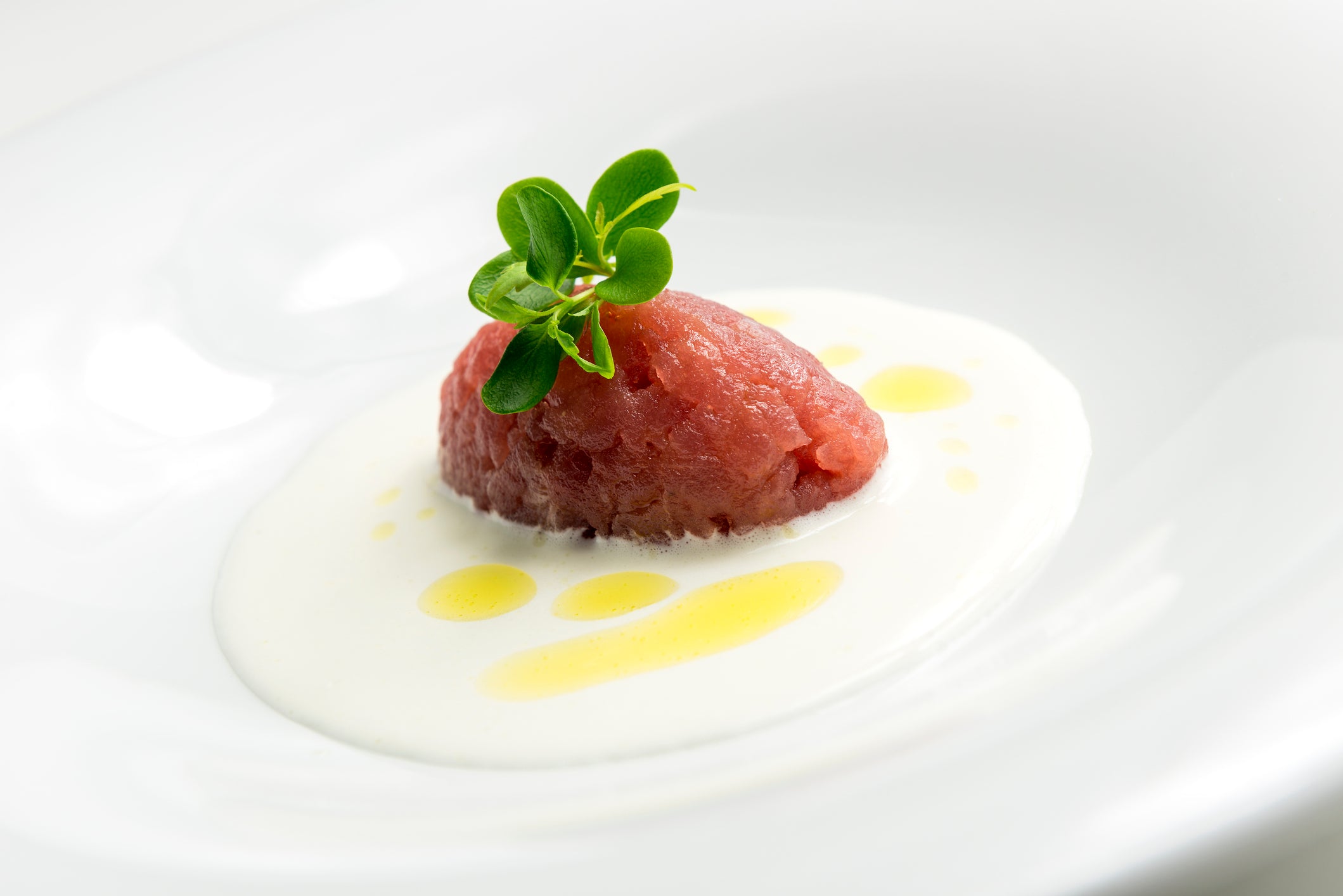 Tartare de thon à la noix de coco et lime